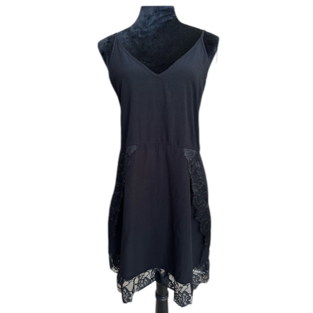 Anthropologie Braeve Eye-lit Lace Black Slip Dress Size‎ Medium with back tie